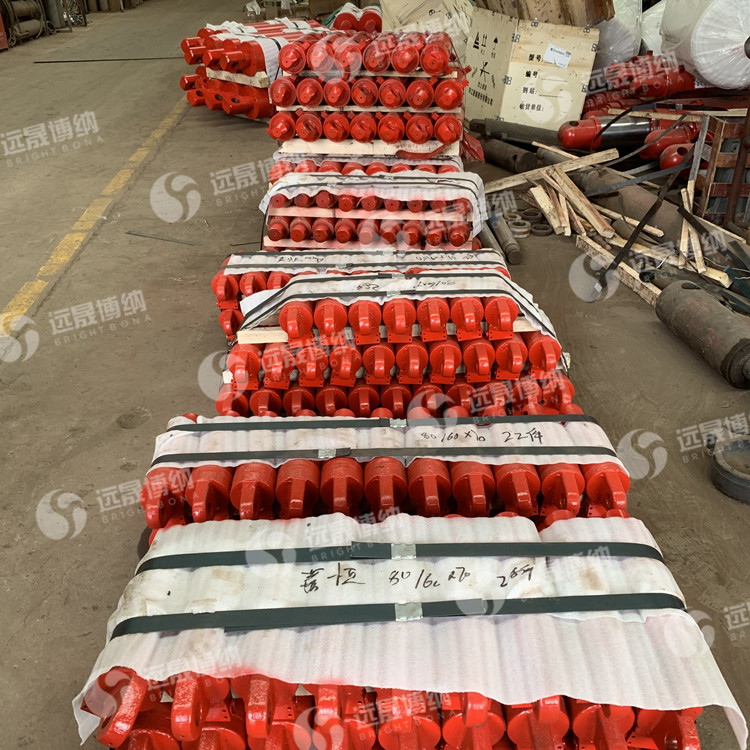 掩護(hù)式推移千斤頂維修