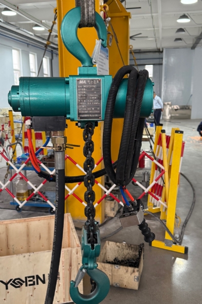 HQ6運行可靠氣動葫蘆 6噸操作手柄靈敏度高風(fēng)動葫蘆  井下起重